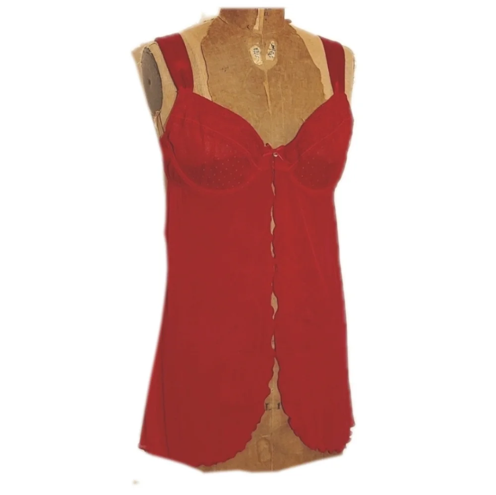 Vintage Gilligan & O'Malley red short lacy chemise nightie
